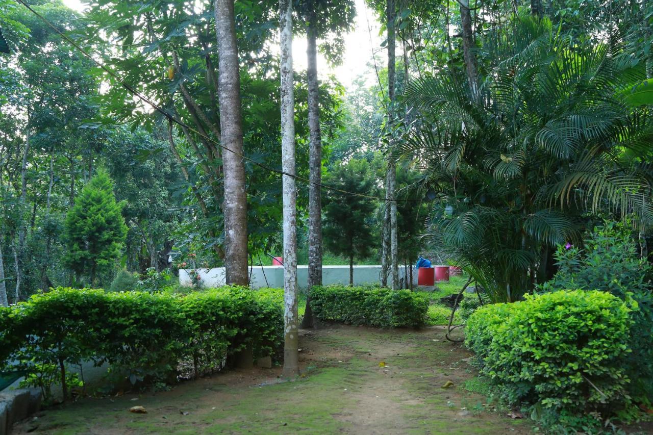 Philip Mary Farm Stay Thekkady Exterior photo